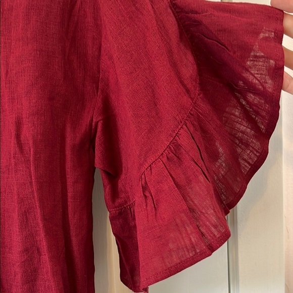 NWT Billy J 100% Linen Cropped Red Blouse with Ruffle Sleeves - Size 10 - Picture 4 of 10